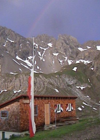 Regenbogen an der Memminger Hütte